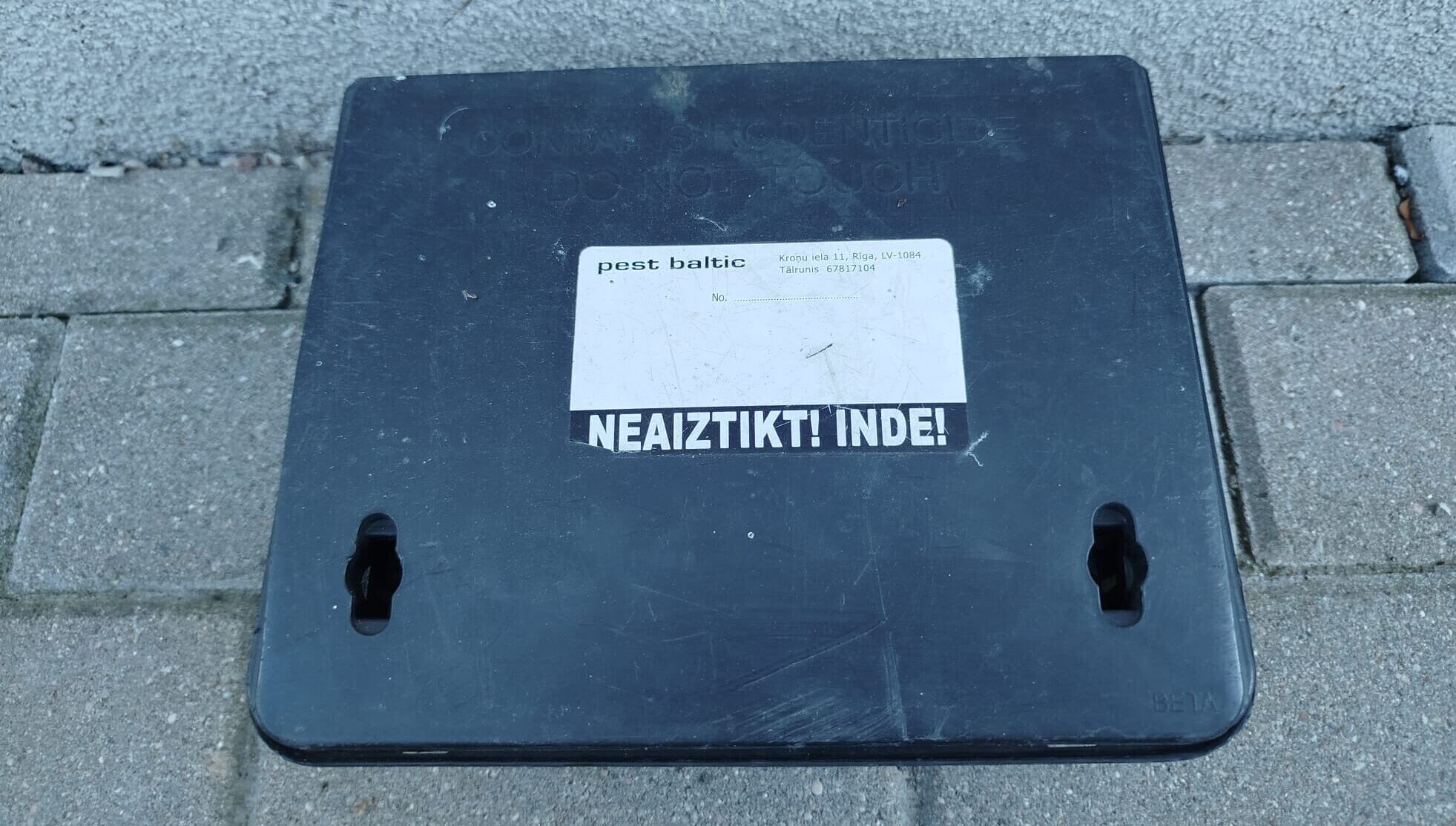 Pie “Lidl” veikaliem uzstādītas melnās kastes – grauzēju lamatas