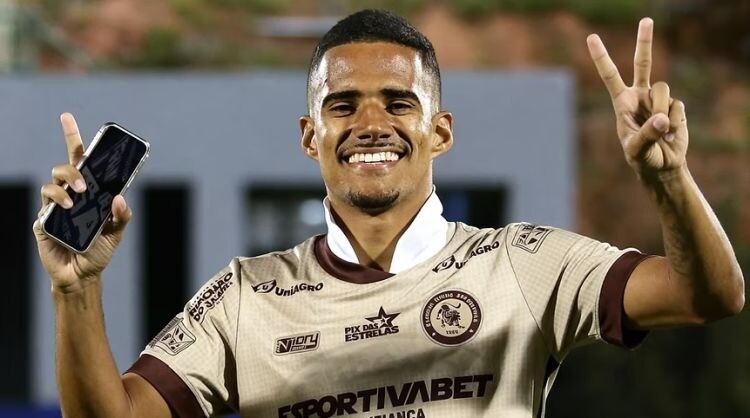 “Liepājai” jauns centra aizsargs: Brazīlijas D sērija, bet nesen spēlēja pret “Palmeiras”