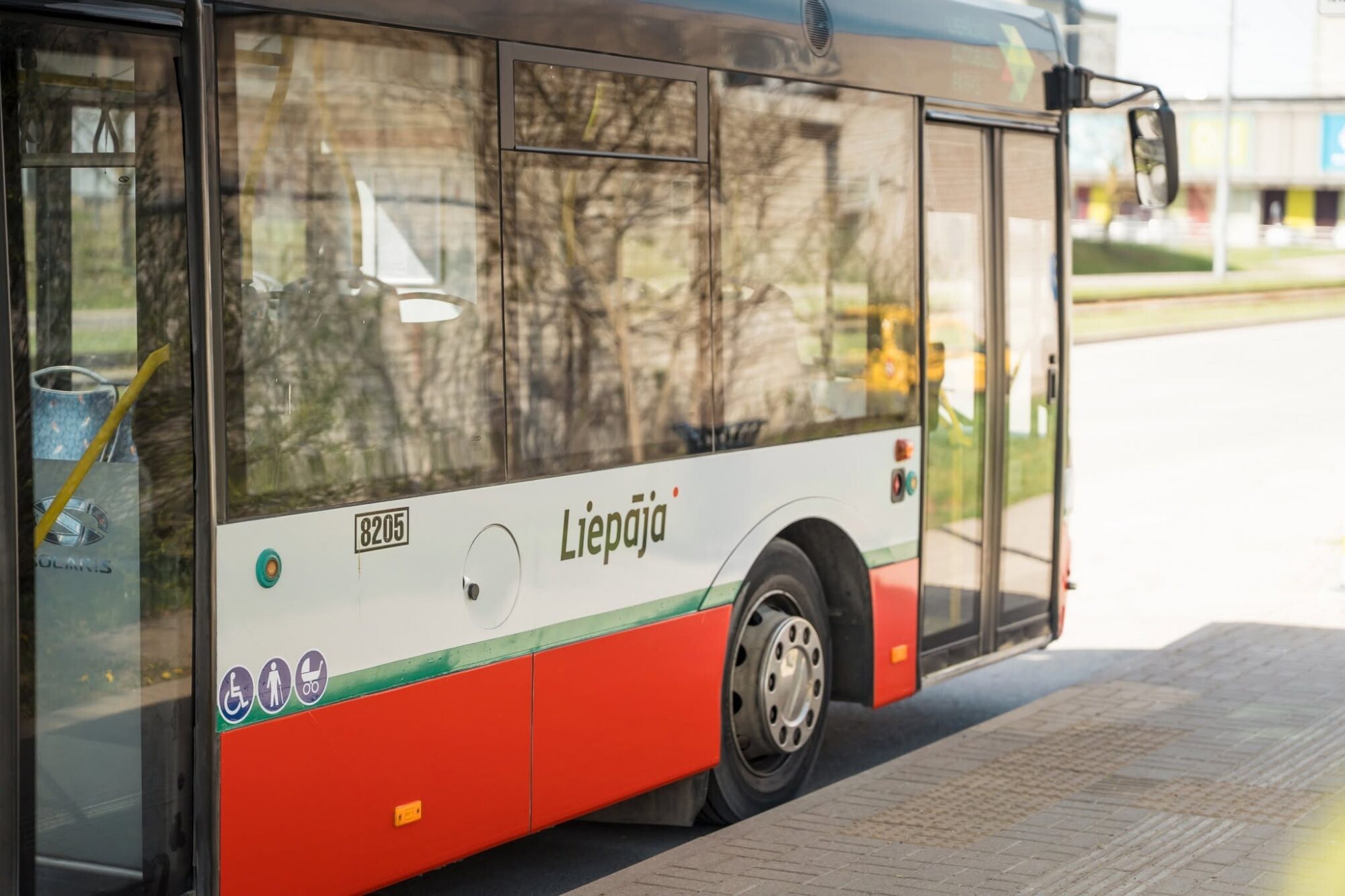 Autobusos labos informatīvās sistēmas nepilnības