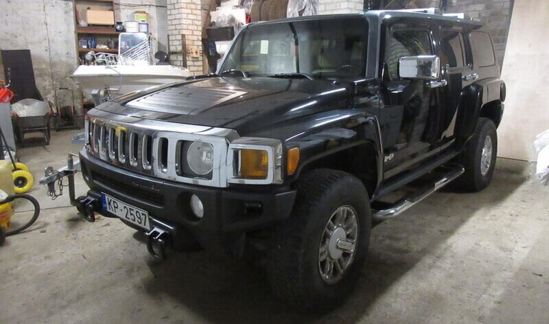 Jūrniecības koledžas leģendārais “Hummer” meklē jaunu saimnieku