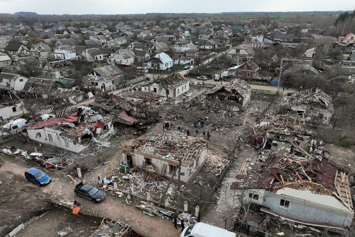 Krievijai bombardējot Ukrainas austrumu pilsētas, nogalināti pieci cilvēki