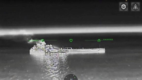 Tjumeņas naftas pārstrādes rūpnīca pārtraukusi darbu pēc Ukrainas dronu triecieniem