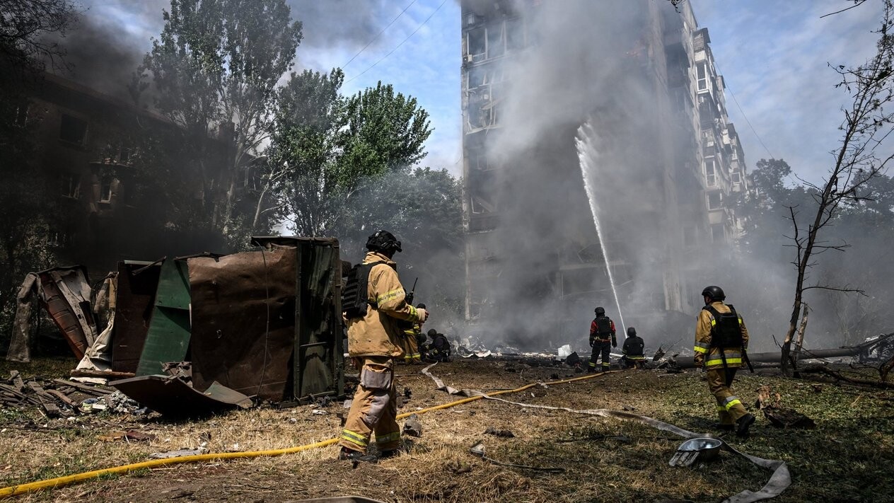 Krievu uzbrukumā Zaporižjai ievainoti 25 cilvēki
