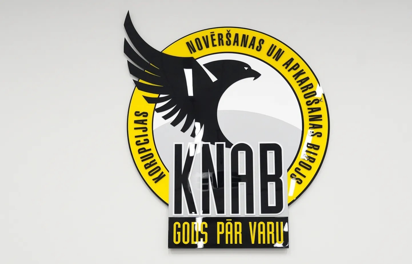 KNAB iebilst pret trīs miljonu eiro slieksni kriminālatbildībai par karteļiem iepirkumos