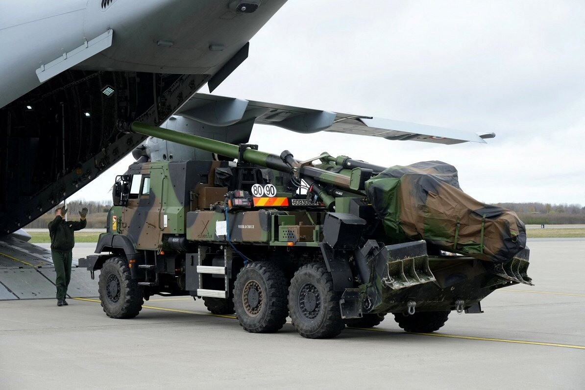 Kanāda gatavo 900 miljonu dolāru militārās palīdzības paketi Ukrainai