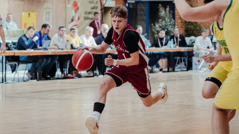 Latvijas U-18 basketbolistiem Baltijas kausā zaudējums Lietuvai un otrā vieta