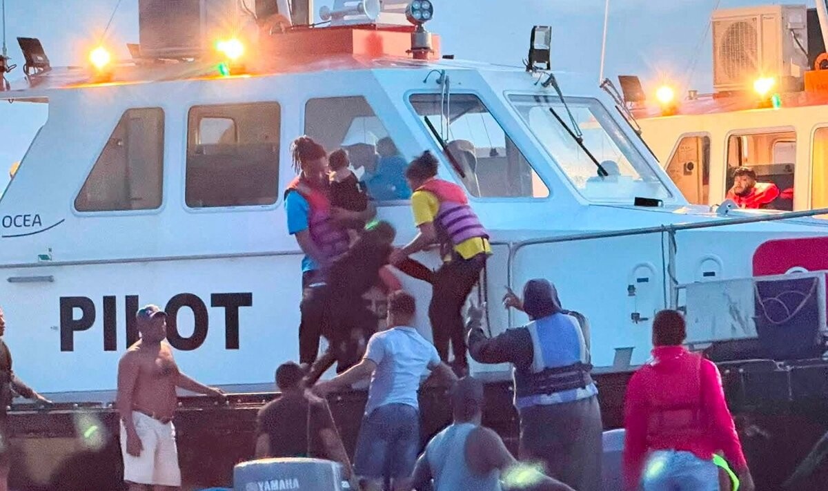 Prāmja katastrofā Gajānas piekrastē 27 bojāgājušie