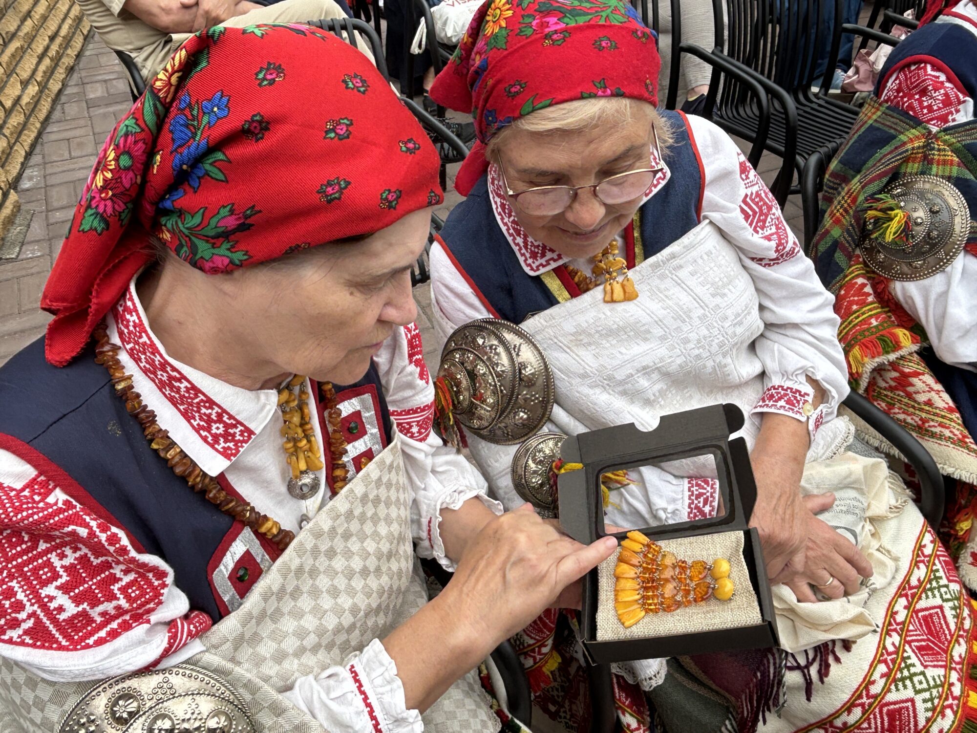 Liepājā aizvadīts tradicionālās kultūras festivāls “Dzintara kniepķens”