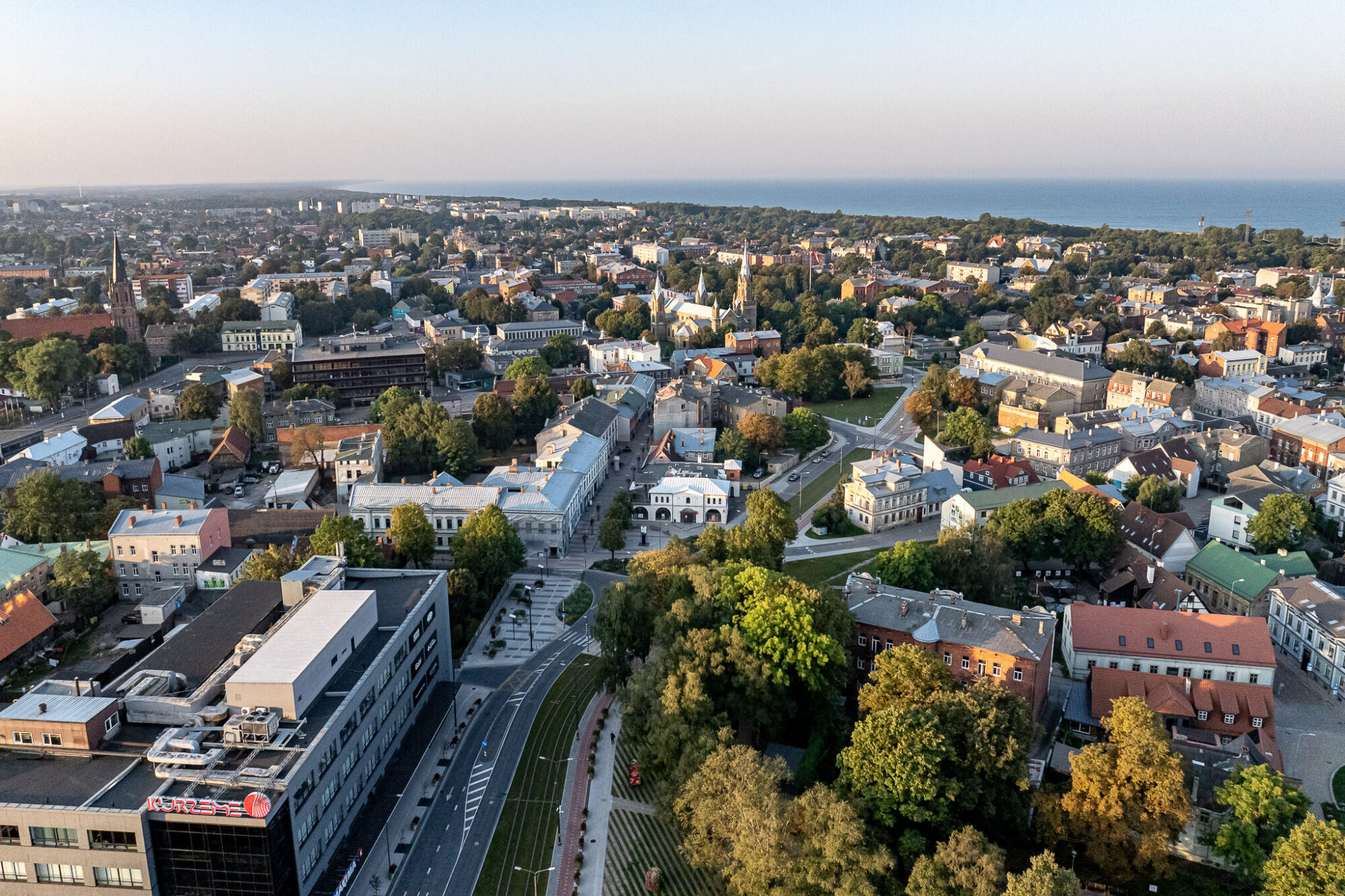 Liepājas dome ar budžeta grozījumiem piešķir papildu finansējumu izglītībai, infrastruktūrai, kultūrai un sportam