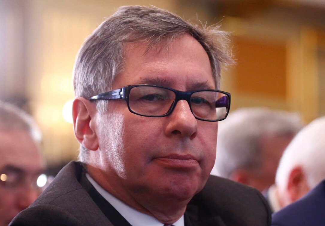 “Progresīvie” prasa informāciju par Avena pilsonības iegūšanas tiesiskumu un pārbaudi par iespējamu valdības lēmumu ietekmēšanu