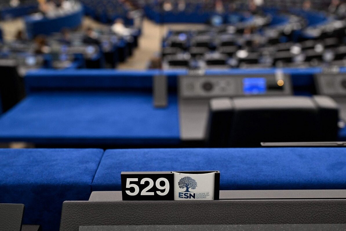 EP atbalsta izmeklēšanu pret partiju “Suverēno nāciju Eiropa”