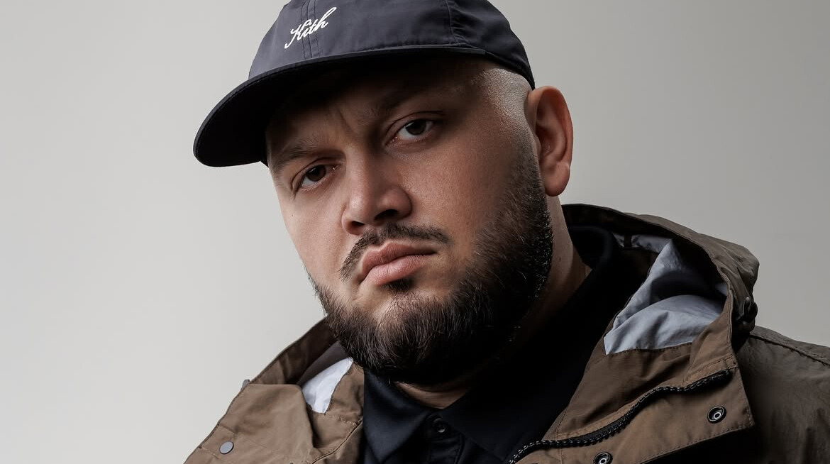 Mediji: Polijā aizturētais Krievijas pilsonis gatavojis atentātu pret ukraiņu reperi “Kyivstoner”