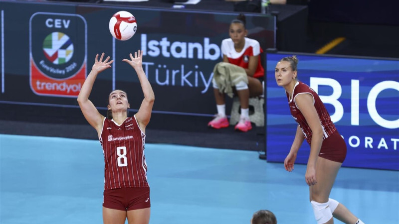 Latvijas volejbolistes ar uzvaru pabeidz Eiropas čempionāta finālturnīru
