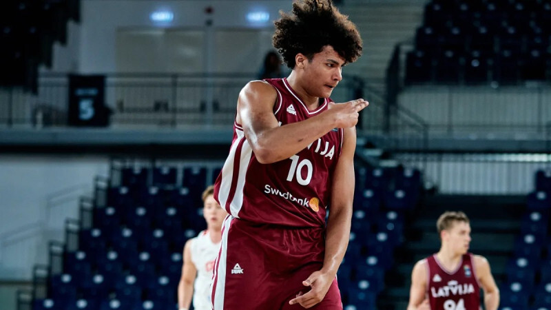 Beruē atzīts par Eiropas U-16 čempionāta vērtīgāko spēlētāju