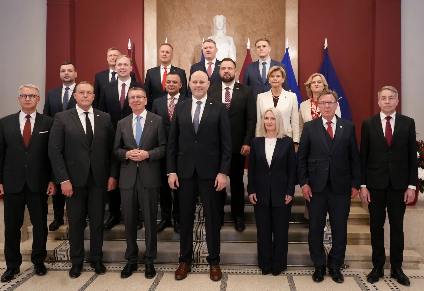 Kulberga valdībā visbiežāk komandējumos brauc Braže, bet četri ministri nav bijuši nevienā ārvalstu vizītē