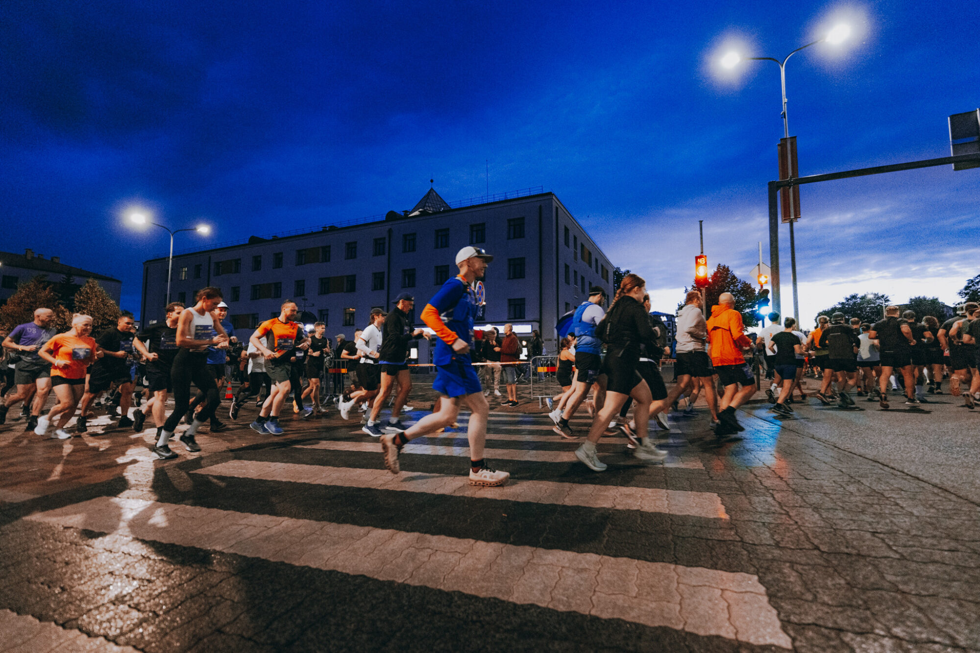 Laikapstākļu prognožu dēļ uz septembri pārceļ Jelgavas nakts pusmaratonu