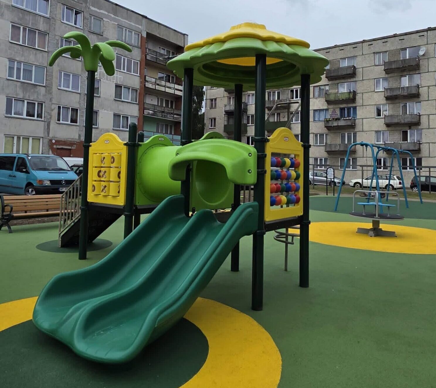 Latgale: Līvānos tapis mūsdienīgs rotaļu laukums