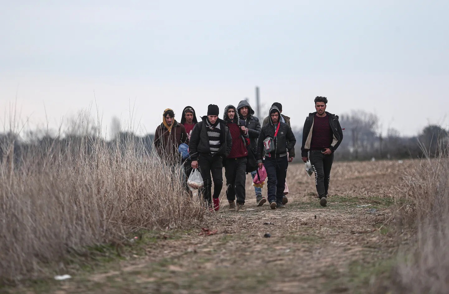 Lietuvas robežsargi piespieduši doties atpakaļ uz Baltkrieviju divus migrantus