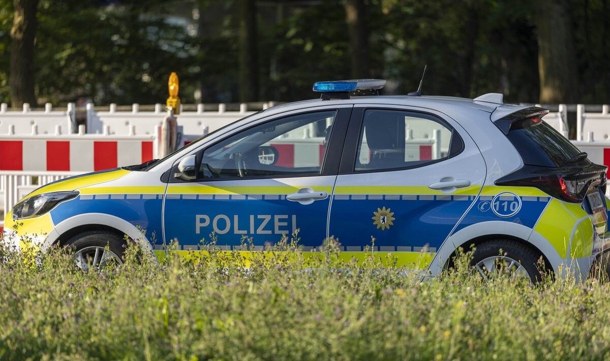 Policija veic izmeklēšanu pēc ugunsgrēka Berlīnes elektroapakšstacijā