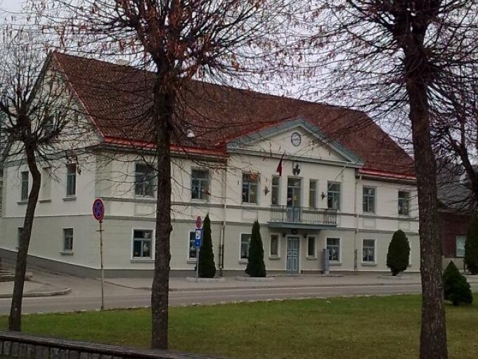 No septembra Dienvidkurzemes novadā reorganizēs vairākas izglītības iestādes, taču saglabās mācību vietas