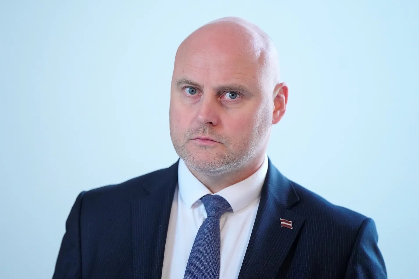 Kulbergs aizrāda Dombravam par nesaskaņotas vēstules sūtīšanu Spānijai