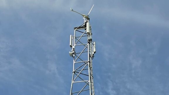 Svētdienas rītā ietekmēti mobilie sakari LMT, “Tele2” un “Bite” klientiem