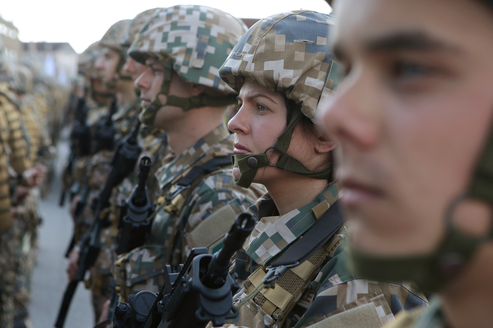 Nav zināms, kad Latvijas armijā sieviete pirmo reizi varētu kļūt par ģenerāli