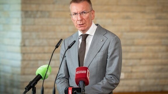 Valsts prezidents: Pēc masīvās datu noplūdes CSDD vadība nedrīkst turpināt darbu