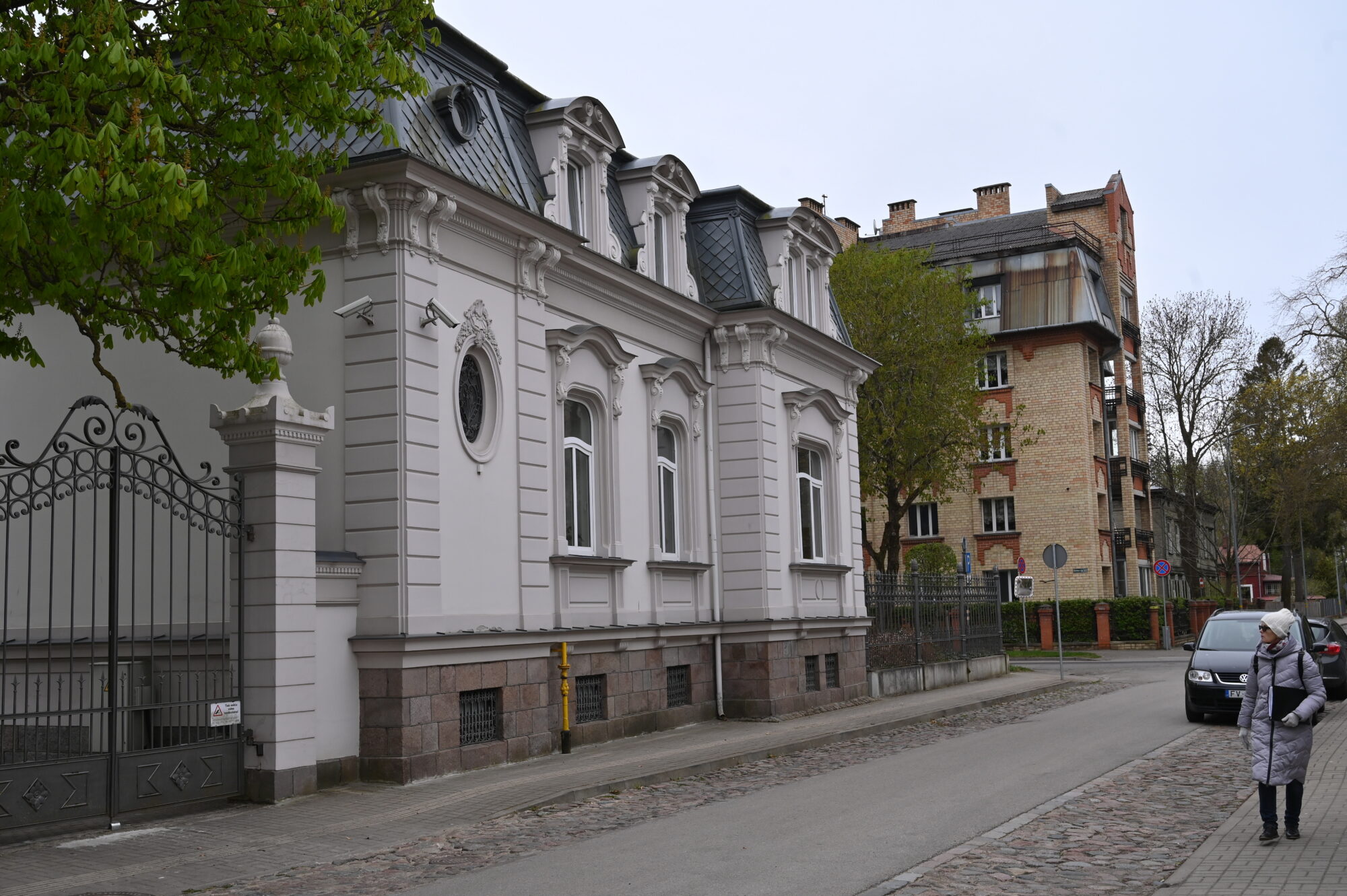 “Deputāti ir izvairīgi un neizlēmīgi” – profesors Edgars Lāms no jauna rosina mainīt Leona Paegles ielas nosaukumu Liepājā