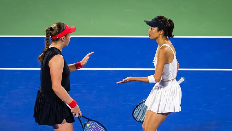 Video: Ostapenko un Sje piedzīvo zaudējumu Toronto “WTA 1000” dubultspēļu pusfinālā