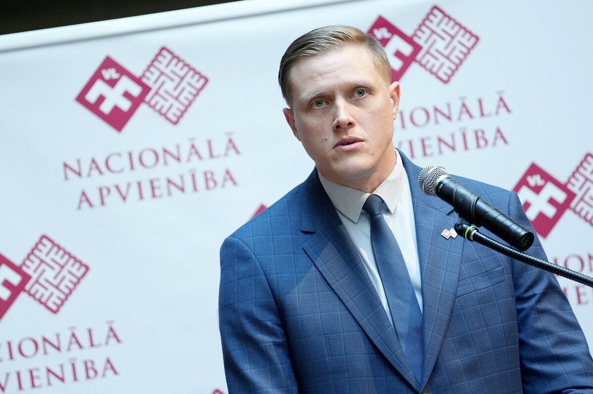 Arī LPV pieprasa Dombravas demisiju