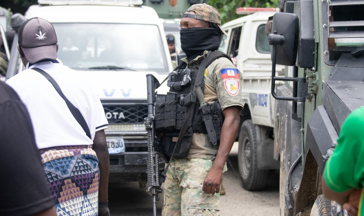 Bandas uzbrukumā pie Haiti galvaspilsētas nogalināti ap 40 cilvēku