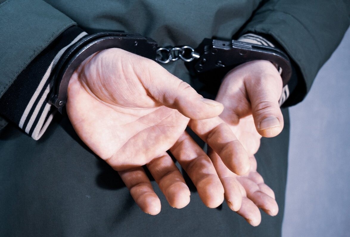 Saistībā ar hokeja trenera aizturēšanu par seksuālu vardarbību pret bērniem aicina atsaukties iespējamos cietušos