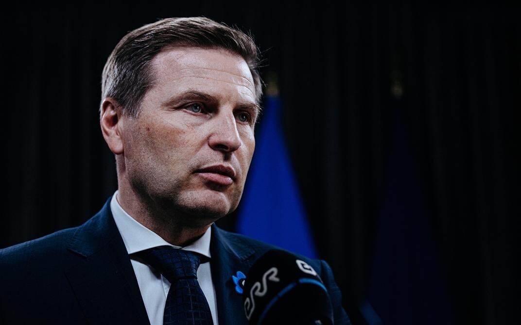 Atkāpies Igaunijas aizsardzības ministrs