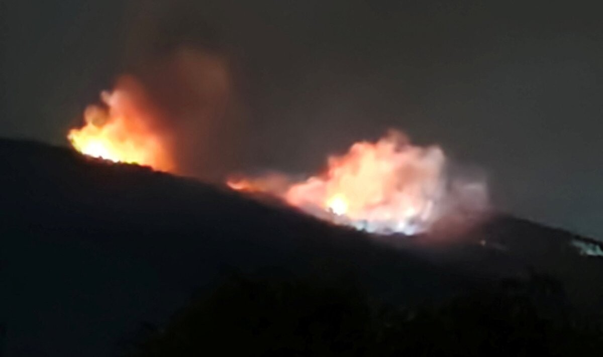 Bulgārijā aizdegušās munīcijas noliktavas