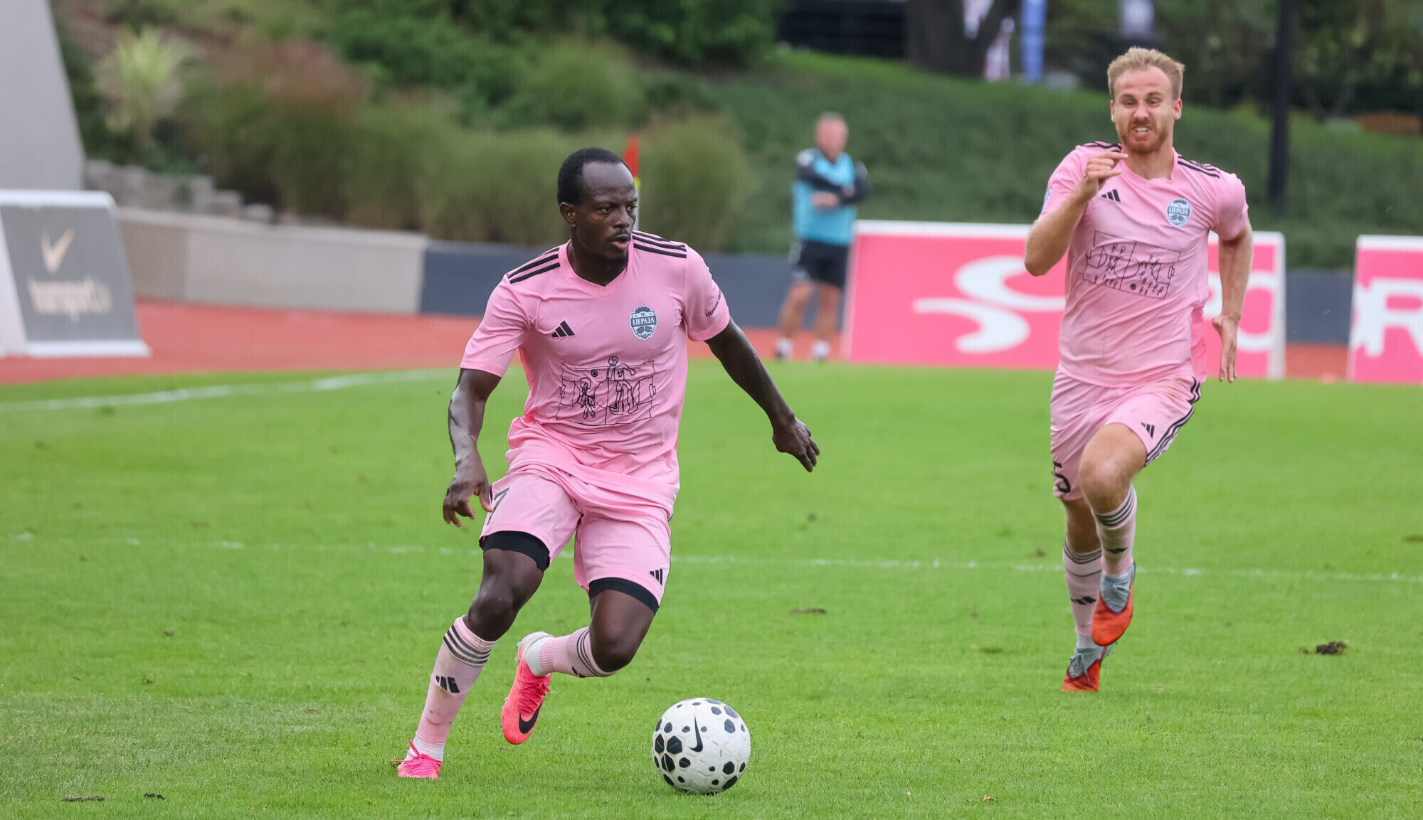 Futbola virslīgas spēlē “Liepāja” tiksies ar RFS