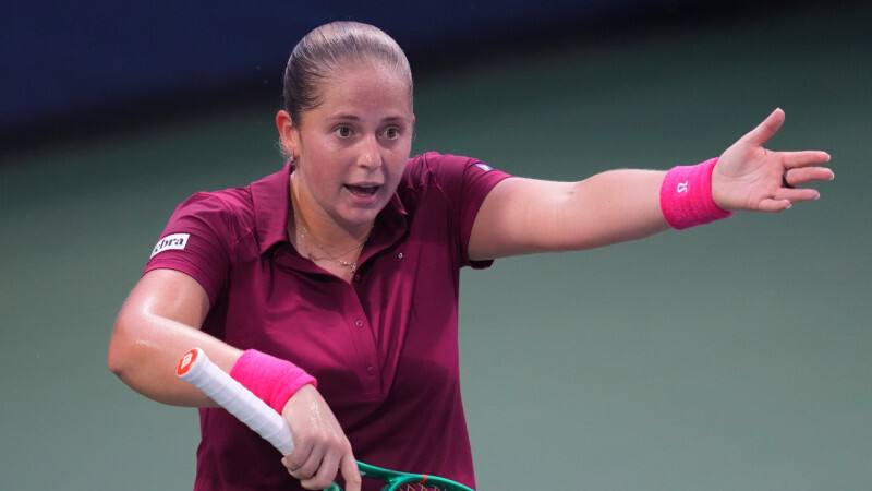 Ostapenko WTA rangā vietu nemaina; par līderi kļūst Ribakina