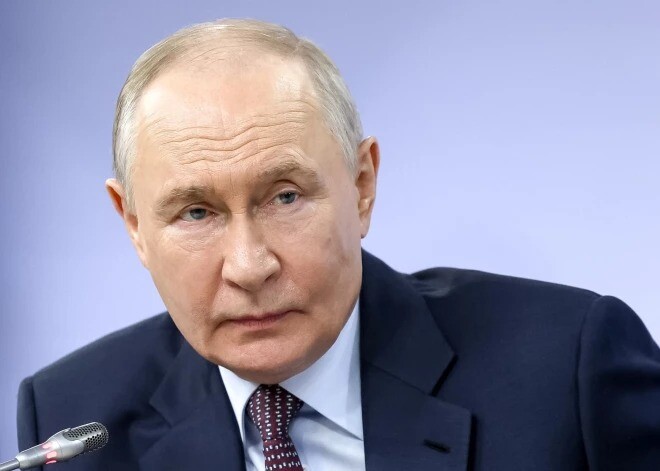 Putins paraksta dekrētu par armijas palielināšanu par 15 500 karavīriem