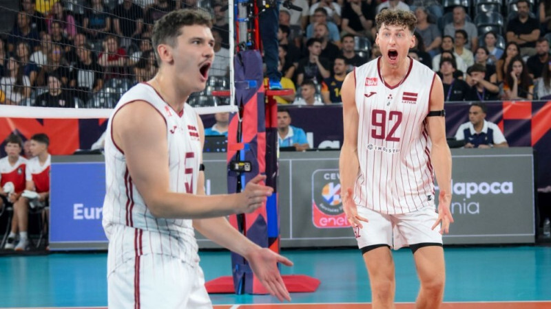 Latvijas volejbolistiem Rumānijā uzvara pirmajā Eiropas čempionāta spēlē