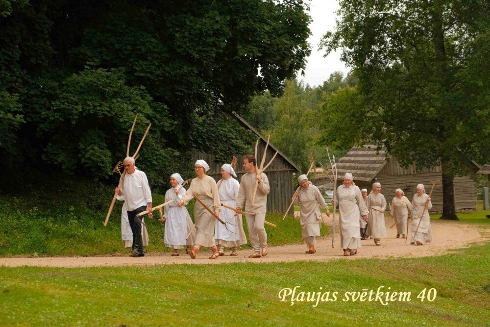 Vidzeme: Jau 40. reizi svinēs Pļaujas svētkus Viktora Ķirpa Ates muzejā