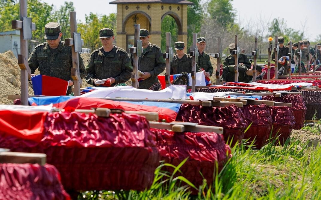 Ukraina: Krievijas dzīvā spēka zaudējumi sasniedz 1 493 790
