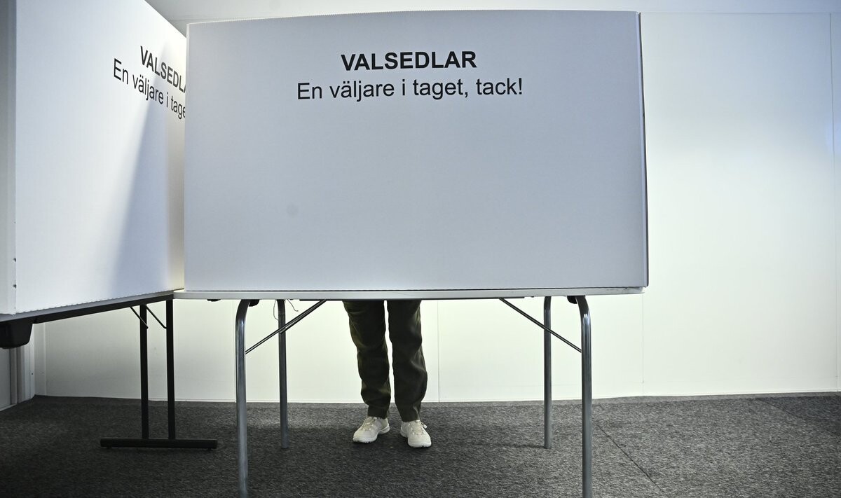 Zviedrijā sākusies balsošana parlamenta vēlēšanās