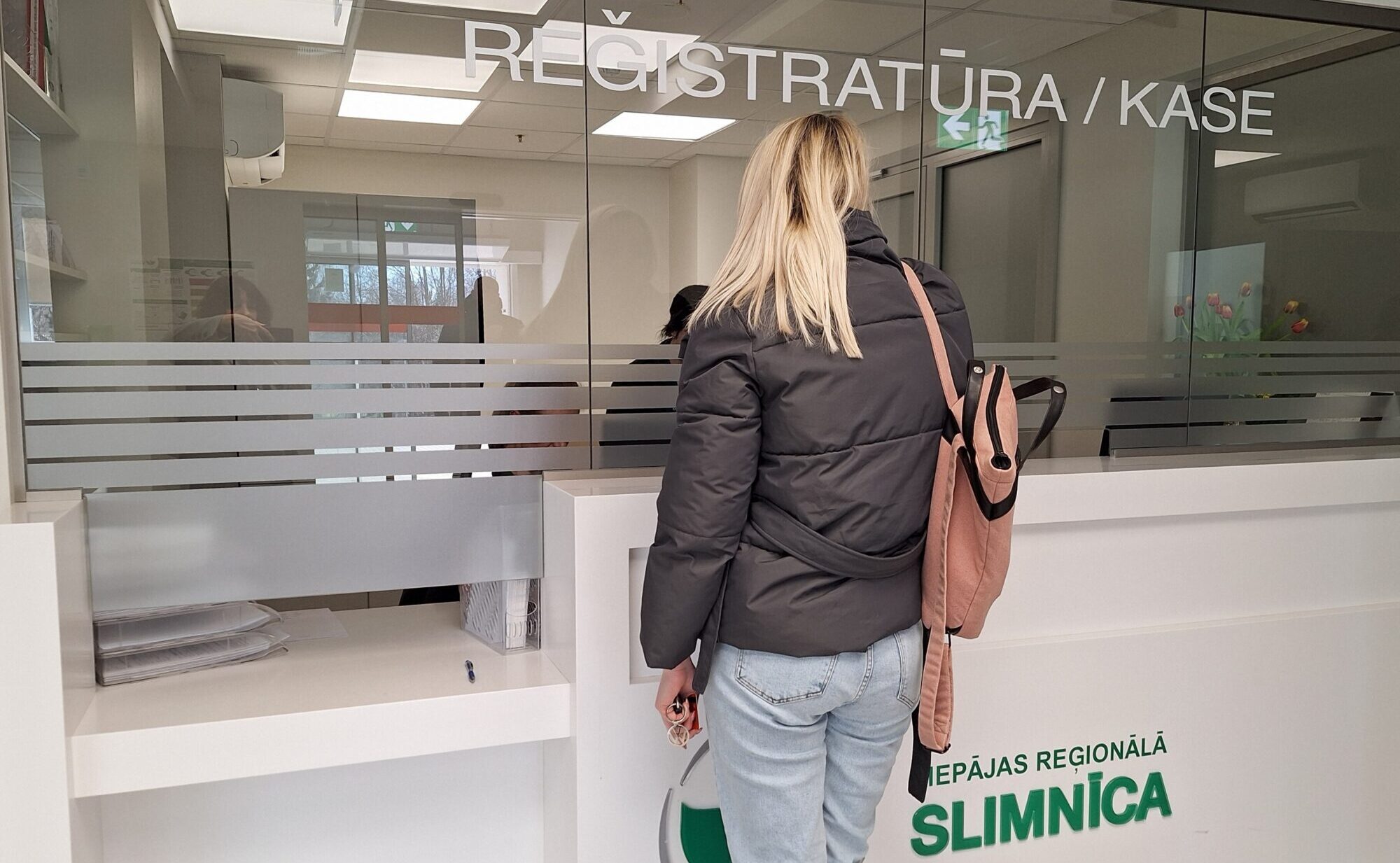 60 eiro par neatnākušu dakteri: Kāpēc stacionāra operācijas izjauc ambulatoro pacientu pierakstus Liepājas slimnīcā?