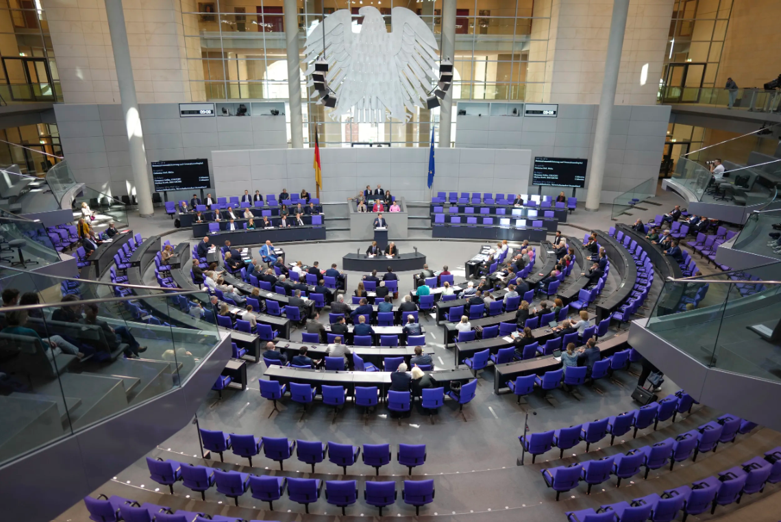 CDU politiķis mudina ļaut AfD pārstāvjiem vadīt Bundestāga komitejas