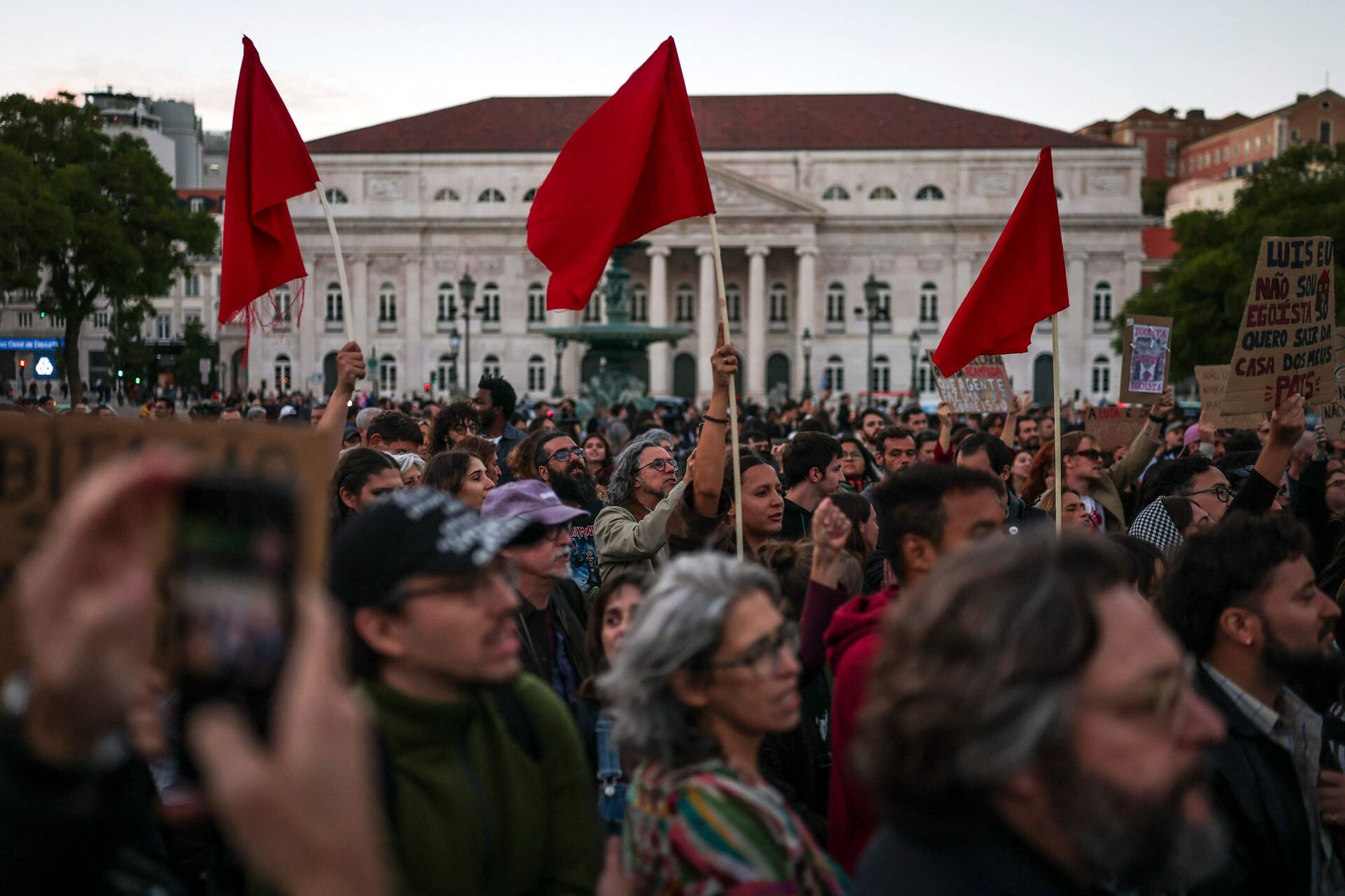 Portugālē notiek protesti pret mājokļu cenu pieaugumu
