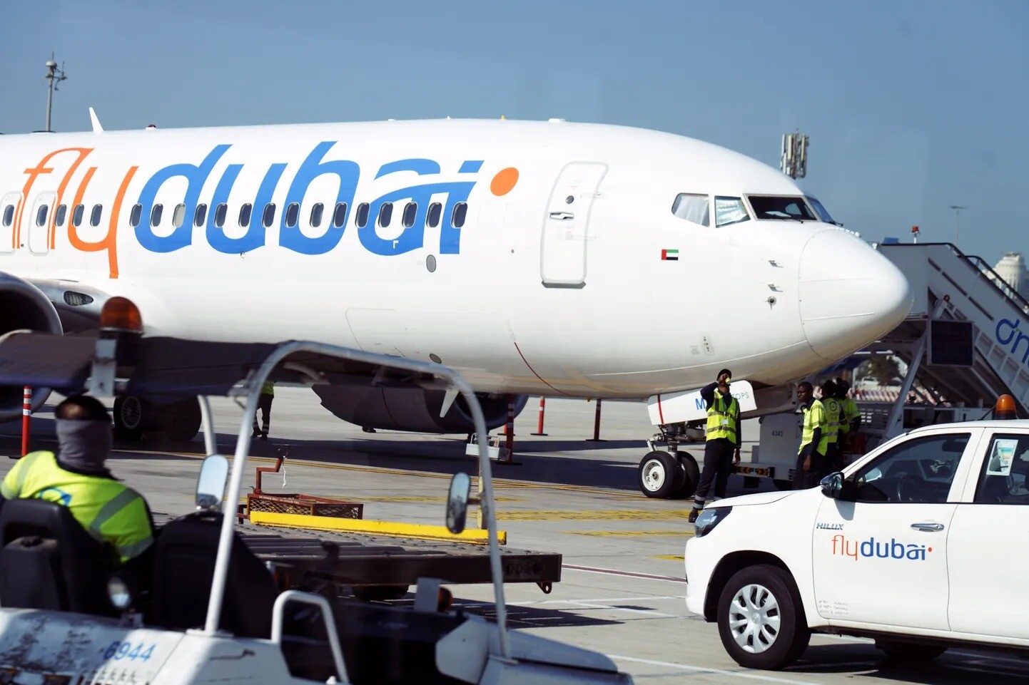 “FlyDubai” lidmašīnas otrais pilots uzbrucis kapteinim ar avārijas cirvi