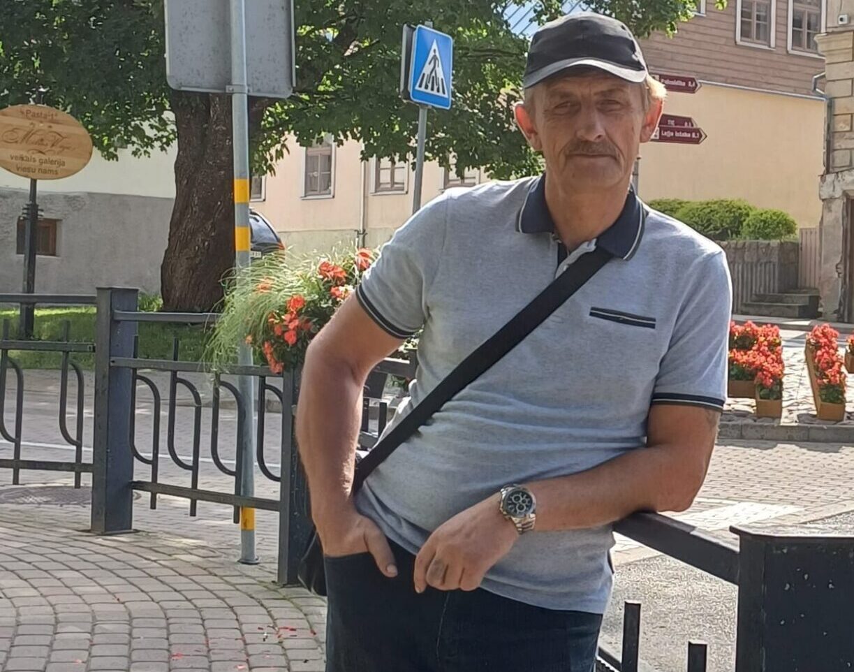 Policija meklē bezvēsts prombūtnē esošo 1967. gadā dzimušo Aivaru Muižnieku