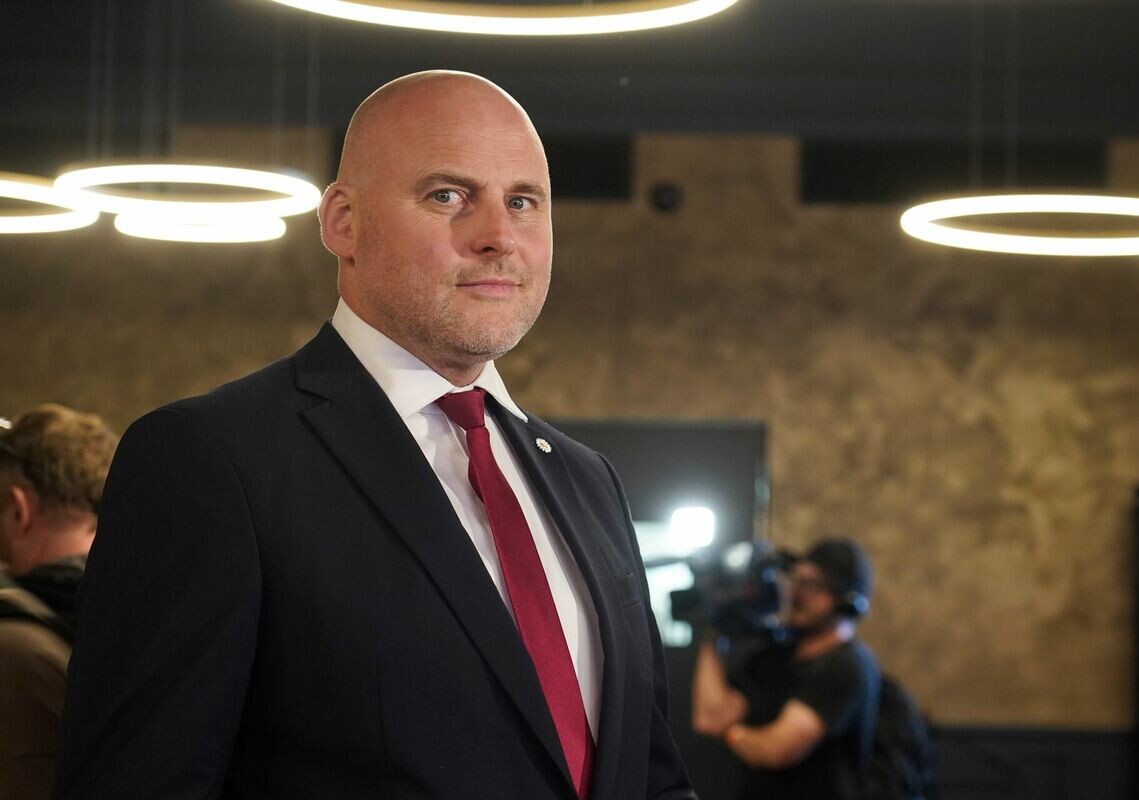 Nedēļas politikas apskats: Drāma ar populisma elementiem
