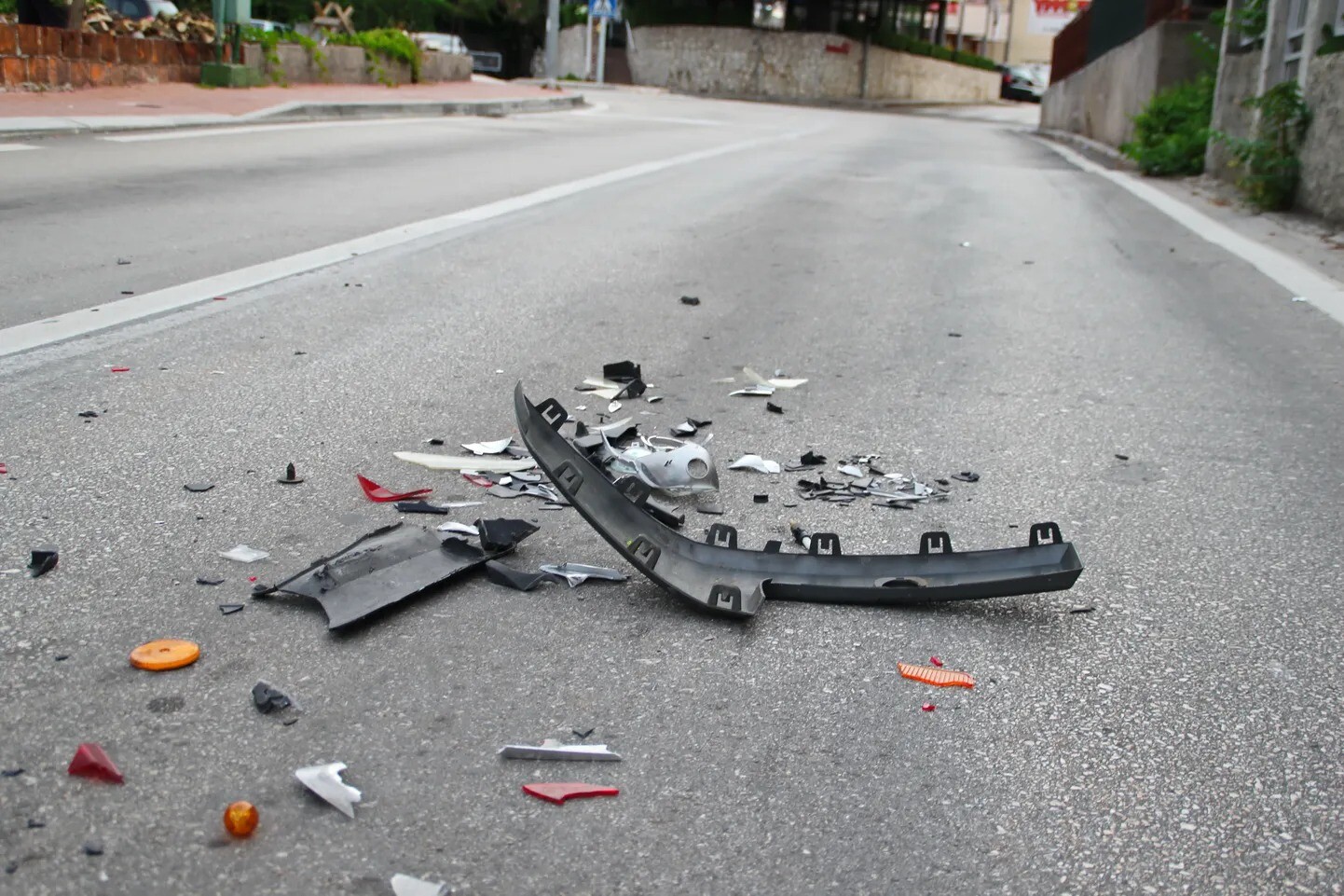 Kravas un vieglā auto sadursmē Rēzeknes novadā cieš divi cilvēki