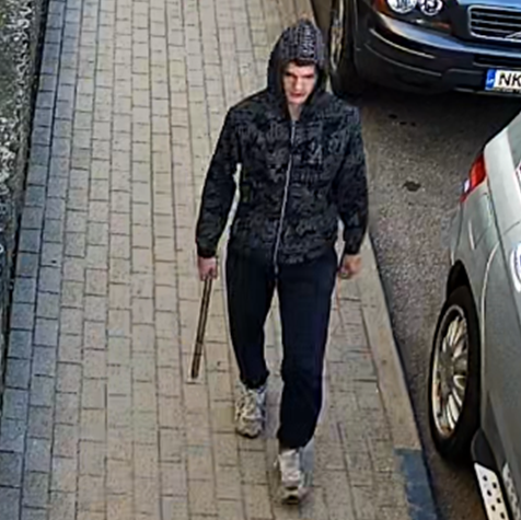 Policija Liepājā skaidro cilvēku identitāti